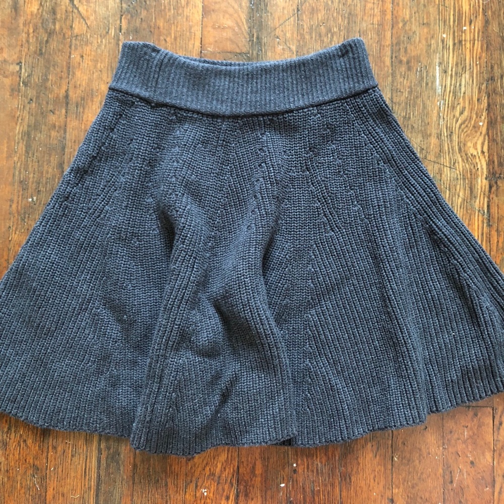 Old Navy knit skater skirt